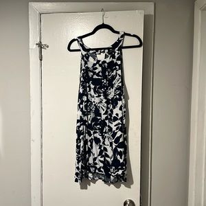 Lane Bryant Size 22 Sleeveless Top. Navy blue and white print. Worn once.